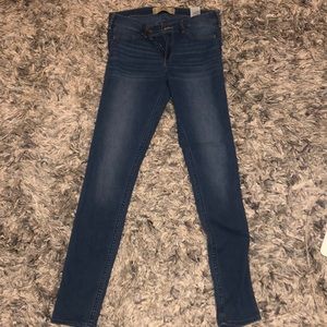 Hollister medium wash Denim jeggings